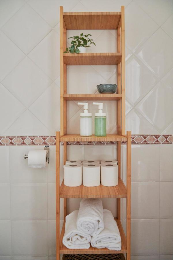 Central & Sunny 2Br Apt Near Beach, By Timecooler Setúbal Eksteriør bilde