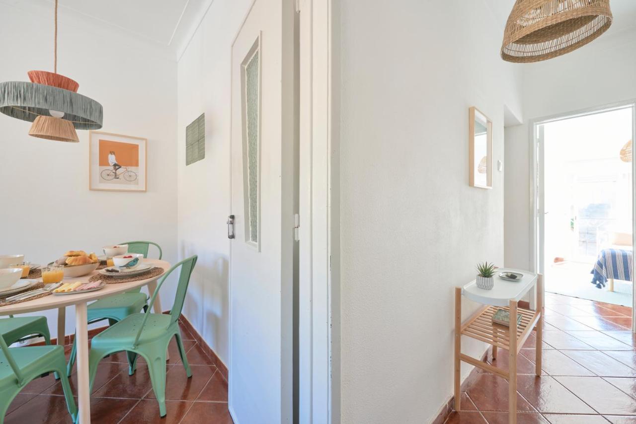 Central & Sunny 2Br Apt Near Beach, By Timecooler Setúbal Eksteriør bilde