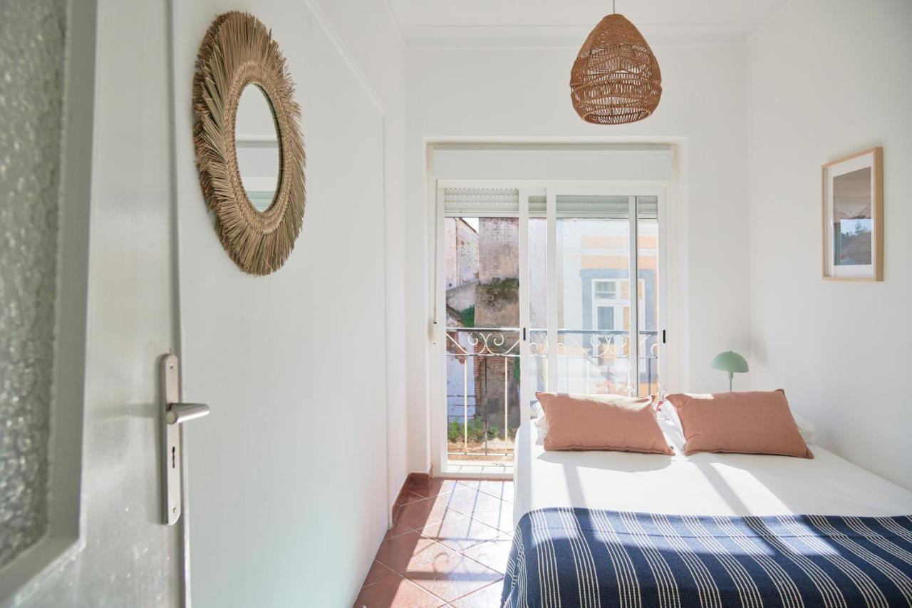 Central & Sunny 2Br Apt Near Beach, By Timecooler Setúbal Eksteriør bilde