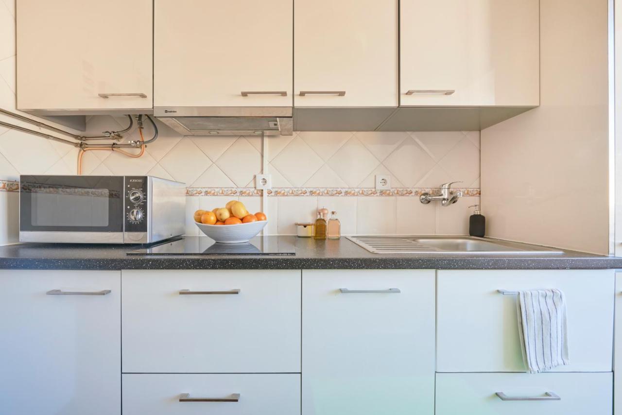 Central & Sunny 2Br Apt Near Beach, By Timecooler Setúbal Eksteriør bilde